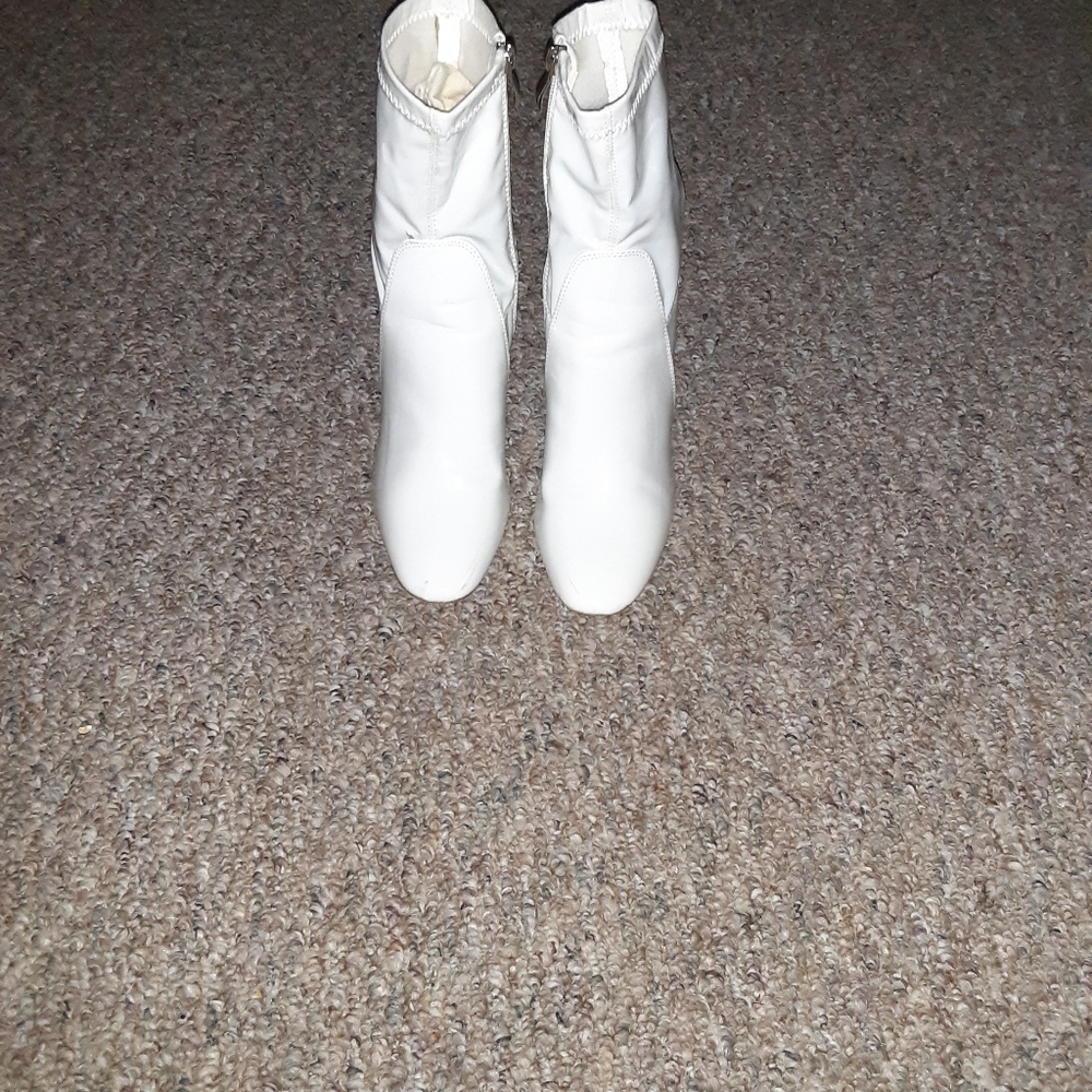 Ankle Boots By Ollio